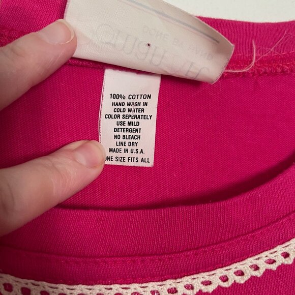 VTG 80s Roman Art Done By Hand Pink Bow Crochet T-Shirt One Size Fits All USA T5 - Picture 4 of 9